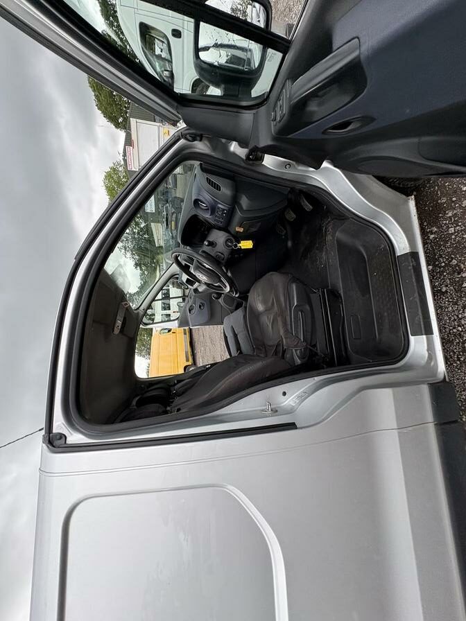 2018 Vauxhall Vivaro – Model: Vivaro 2700 BiTurbo CDTi S/S – SJ68PUA