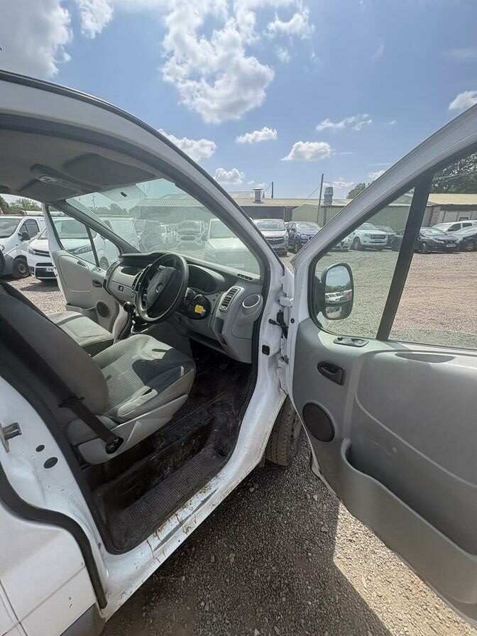 2012 Vauxhall Vivaro – Model: Vivaro 2700 CDTi 113 SWB – SA12UYO