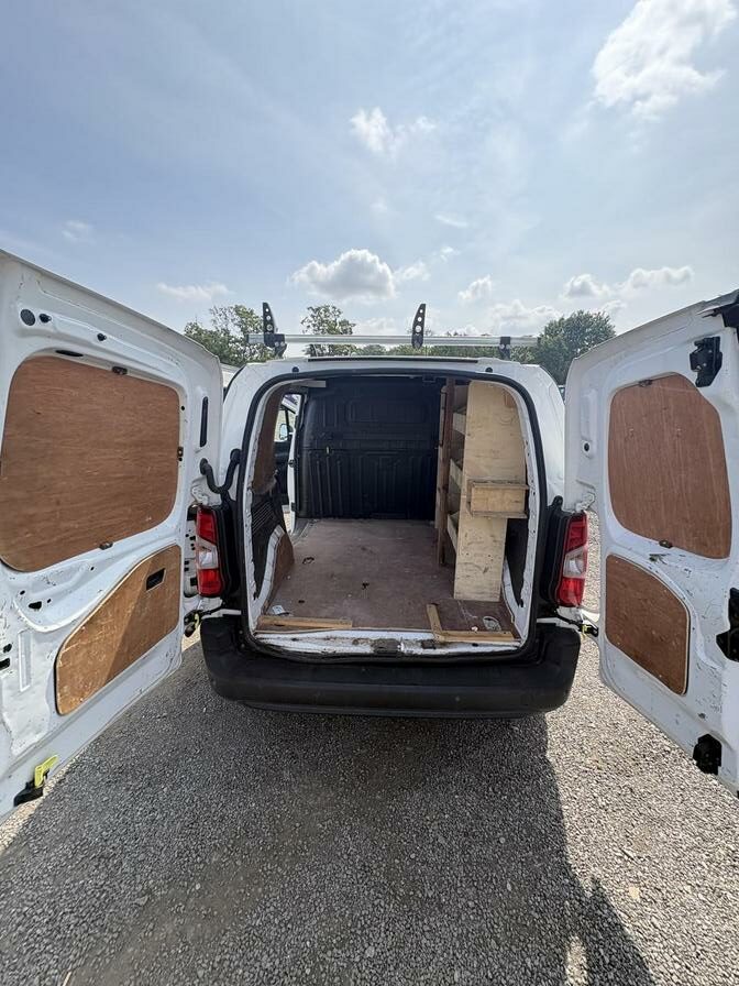 2020 Citroen Berlingo – Model: Berlingo 650 Enterprise Blue HDi S/S – SM70CJF