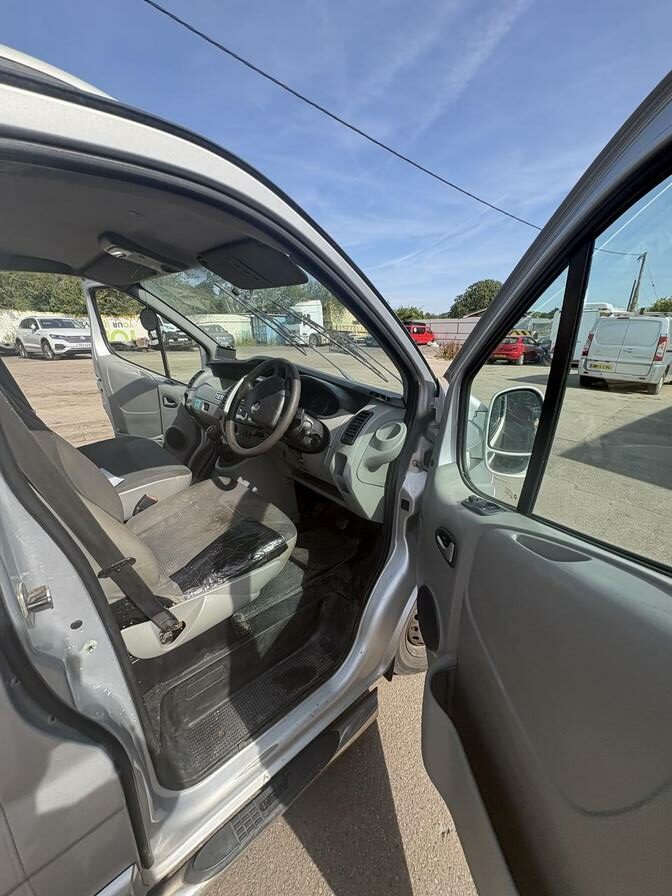 2013 Vauxhall Vivaro – Model: Vivaro 2700 Sportive CDTi SWB – DA13TUY