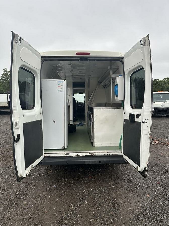 2017 Peugeot Boxer – Model: Boxer 435 Professional L4H2 Blue HDi – EY67ZDG