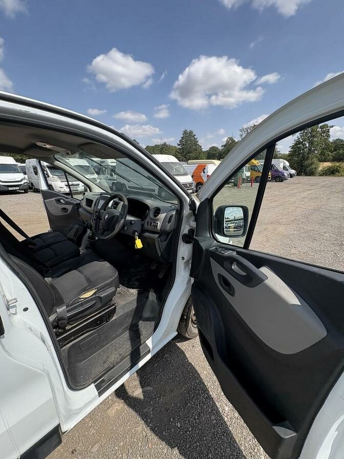 2016 Renault Trafic – Model: Trafic LL29 Business+ dCi – HN66WDR