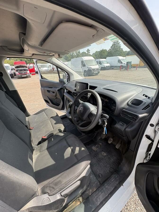2020 Citroen Berlingo – Model: Berlingo 650 Enterprise Blue HDi S/S – SM70CJF