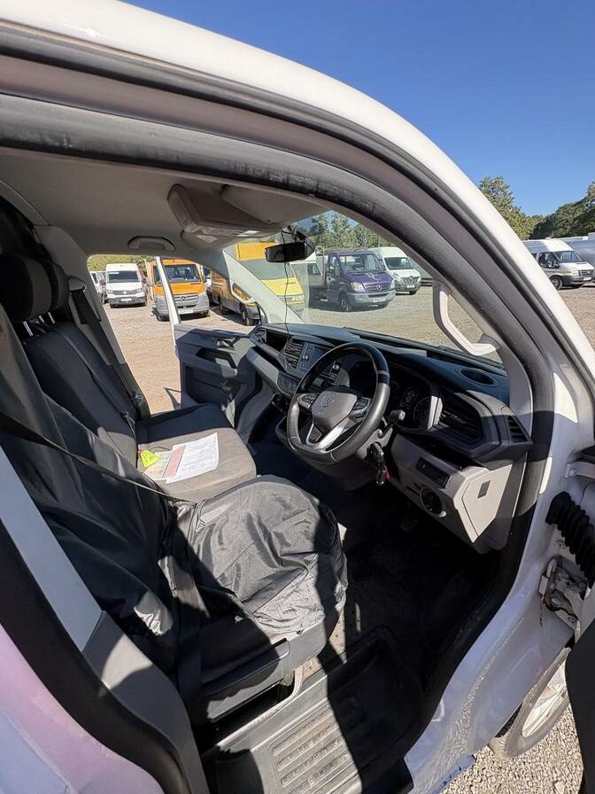 2020 Volkswagen Transporter – Model: Transporter T28 Highline TDI – GL70CZM