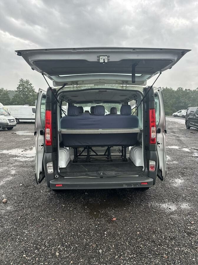 2013 Vauxhall Vivaro Combi – Model: Vivaro ecoFLEX Combi CDTi SWB – EN13FZW