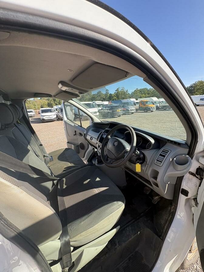 2014 Vauxhall Vivaro – Model: Vivaro 2700 CDTi 89 SWB – LR14BAO