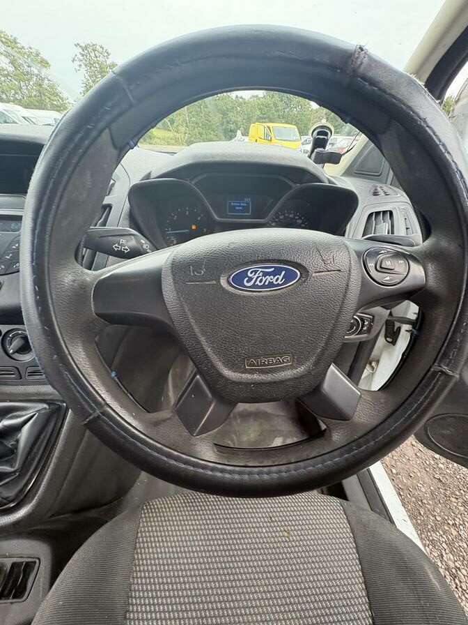 2015 Ford Transit Connect – Model: Transit Connect 220 – FG65OJM