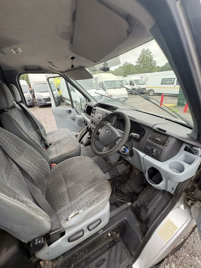 2011 Ford Transit – Model: Transit 85 T260 MWB FWD – AF11ORO