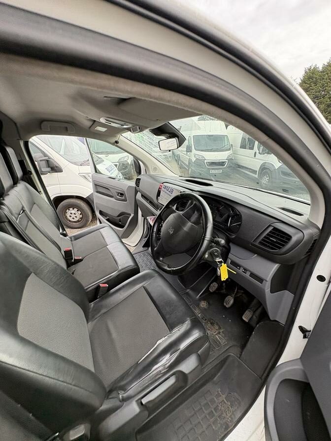 2018 Peugeot Expert – Model: Expert Professional Long Blue HDi – KY68KCA