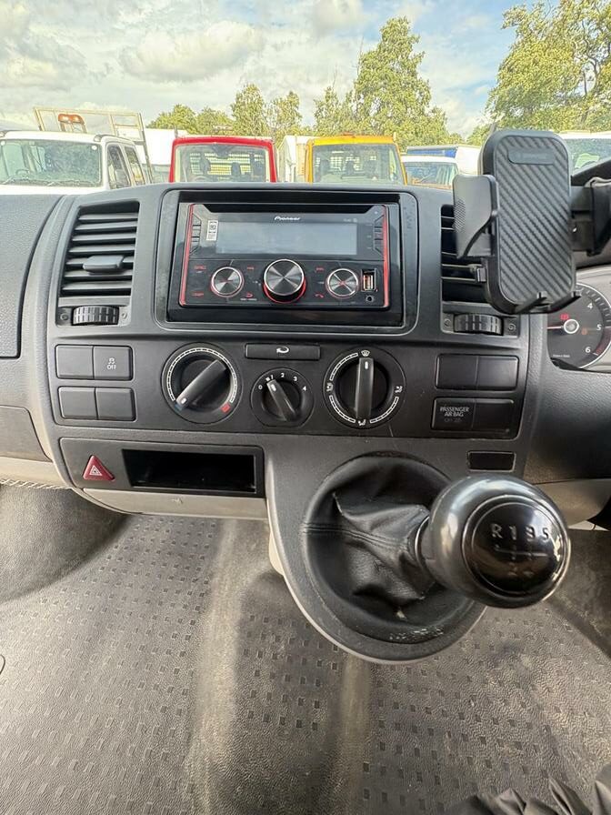2014 Volkswagen Transporter – Model: Transporter T28 Startline TDI – YF64XKE