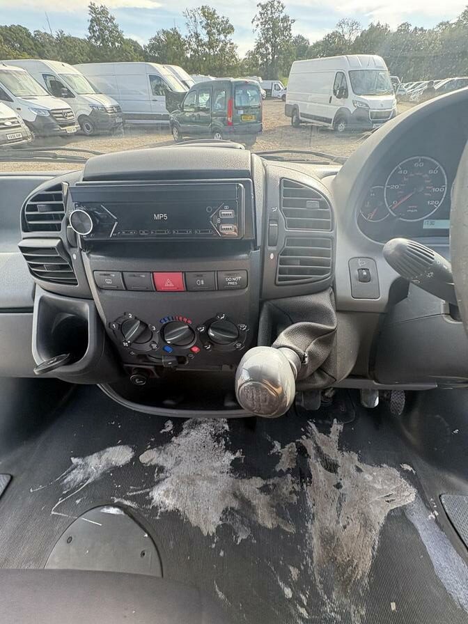 2005 Citroen Relay – Model: Relay 1000 TD HDi SWB – PK05GHG