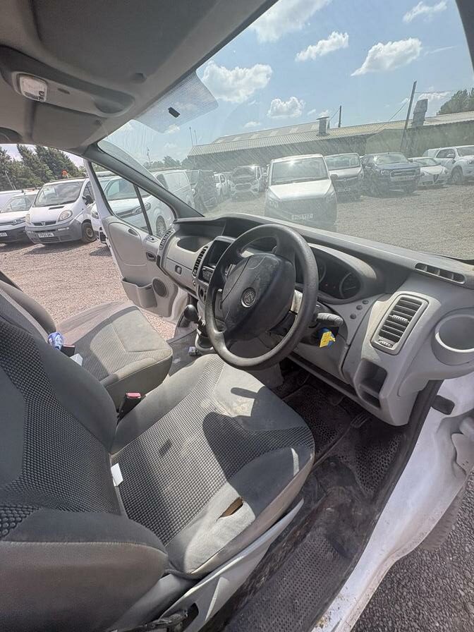 2012 Vauxhall Vivaro – Model: Vivaro 2700 CDTi 113 SWB – SA12UYO