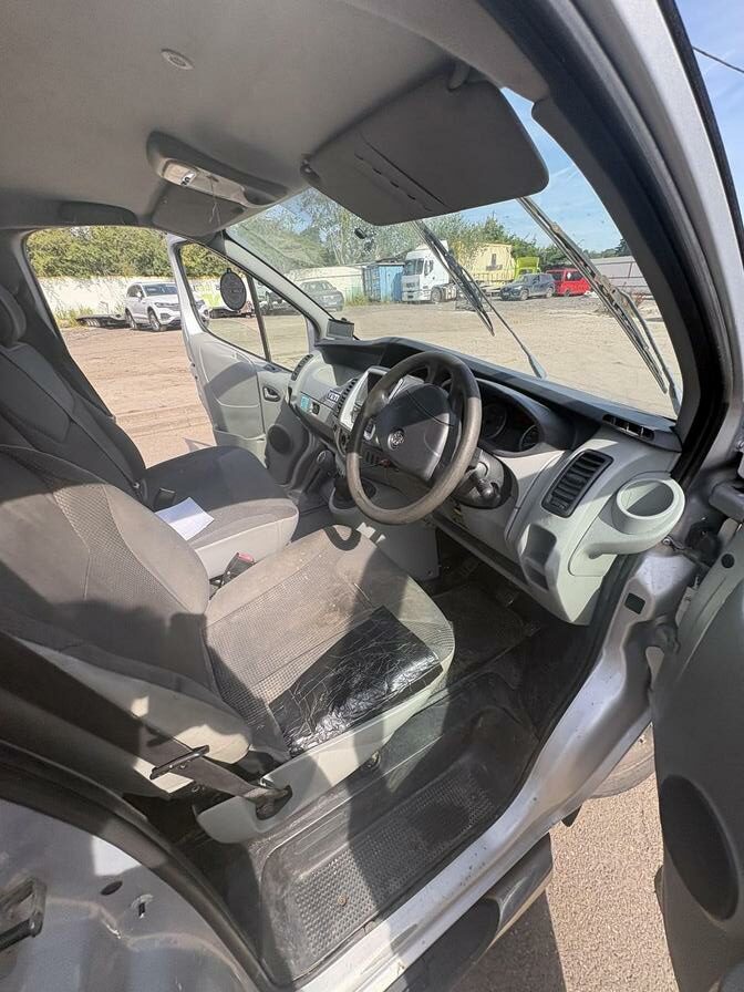 2013 Vauxhall Vivaro – Model: Vivaro 2700 Sportive CDTi SWB – DA13TUY
