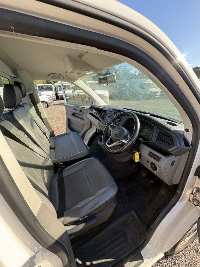 2021 Volkswagen Transporter – Model: Transporter T30 TDI – SG71TNK