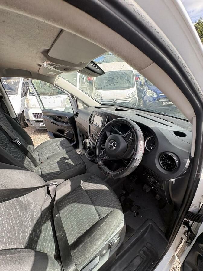 2020 Mercedes-Benz Vito – Model: Vito 114 Progressive CDi – EJ70UCT