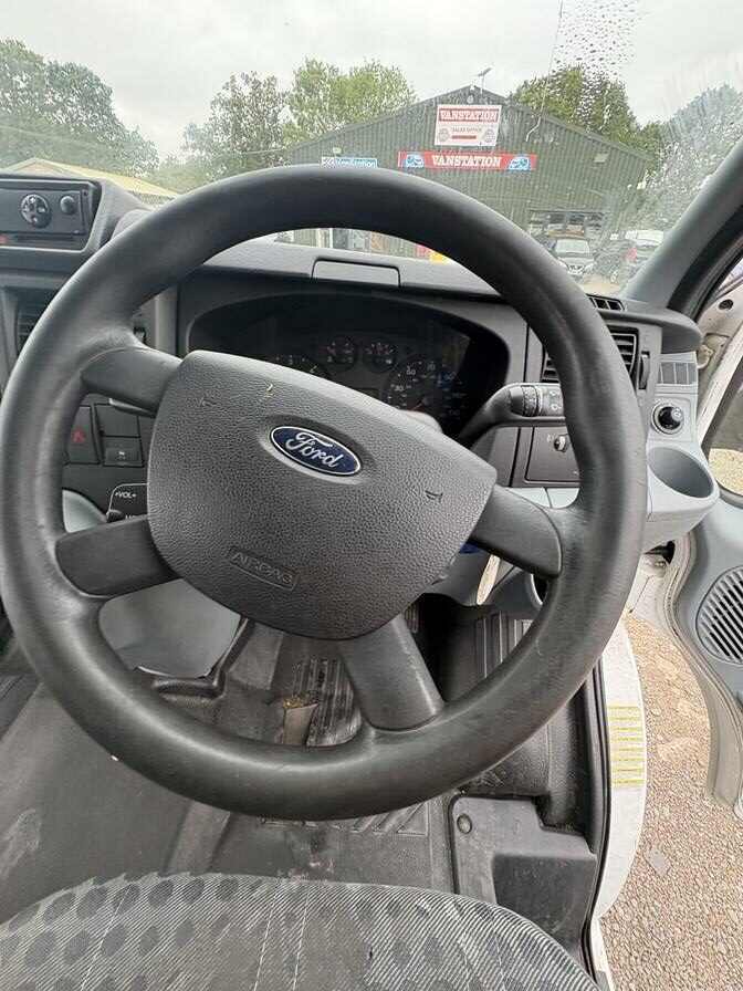 2011 Ford Transit – Model: Transit 115 T430 17s RWD – CV61ZKC