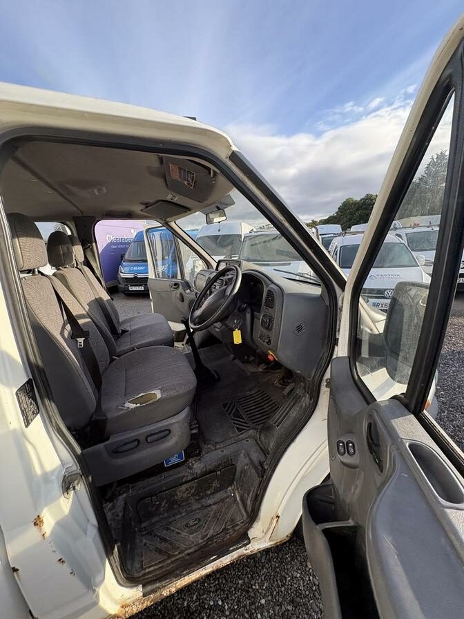 2006 Ford Transit – Model: Transit 350 LWB – EF06EVM