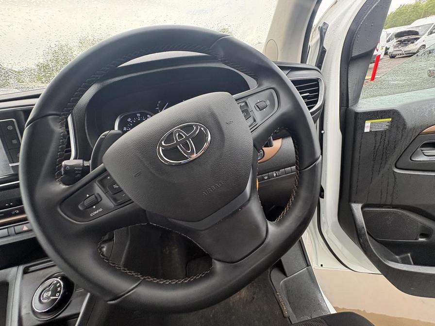 2022 Toyota Proace Verso – Model: Proace Verso Family L1 D-4D Auto – GV71OCK