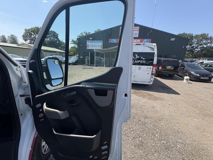 2018 Renault Master – Model: Master LL35 Business dCi – DX68BLK