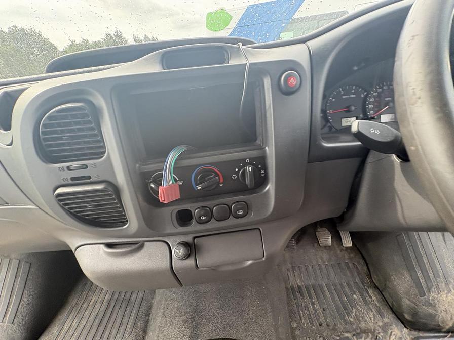 2006 Ford Transit – Model: Transit Minibus – DY06EWD