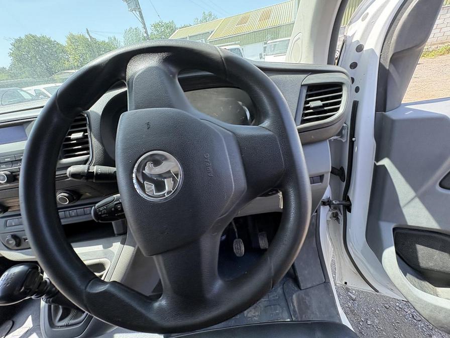 2019 Vauxhall Vivaro – Model: Vivaro 2900 Edition S/S – SA69UNF