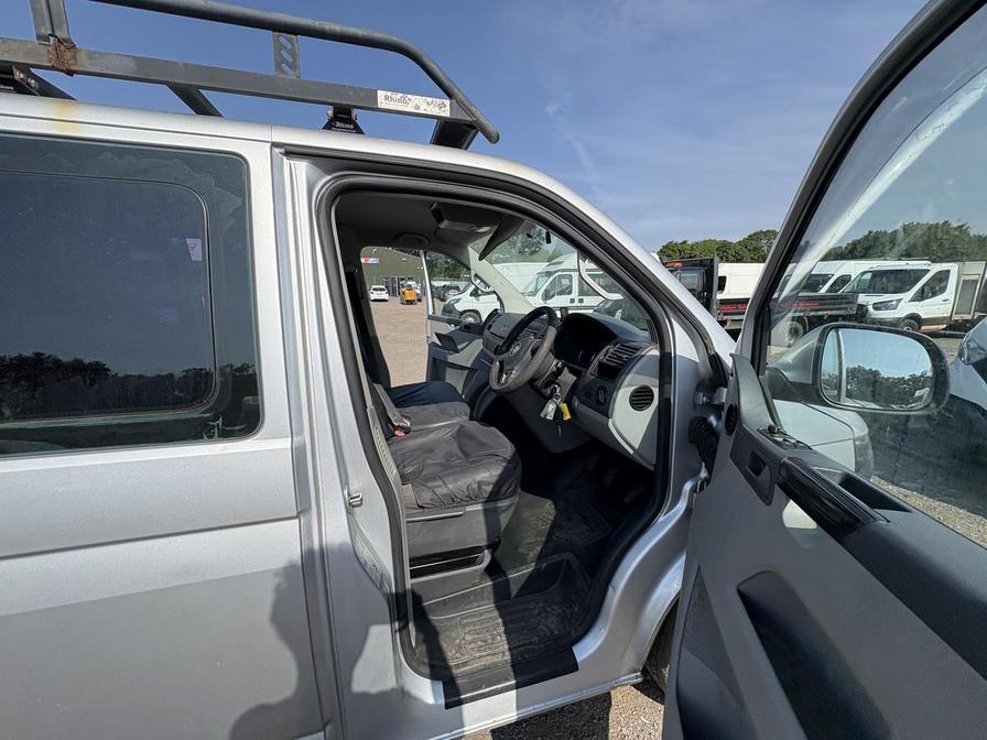 2011 Volkswagen Transporter – Model: Transporter T32 140 TDI LWB – CV61XFS
