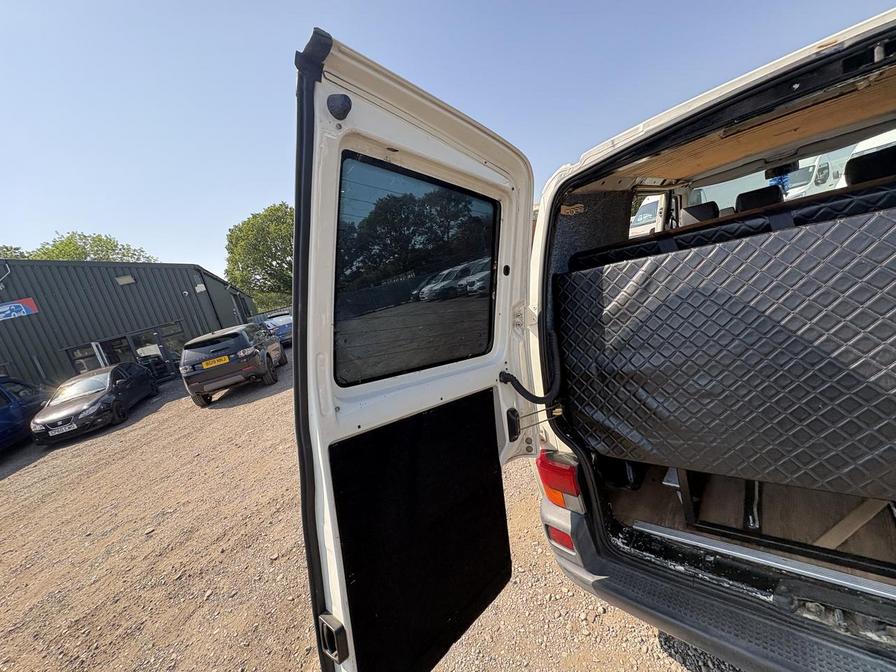 2003 Volkswagen Transporter – Model: Transporter 88 bhp SWB – LM03TPU