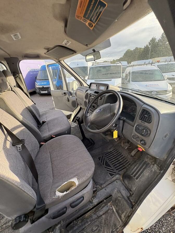 2006 Ford Transit – Model: Transit 350 LWB – EF06EVM
