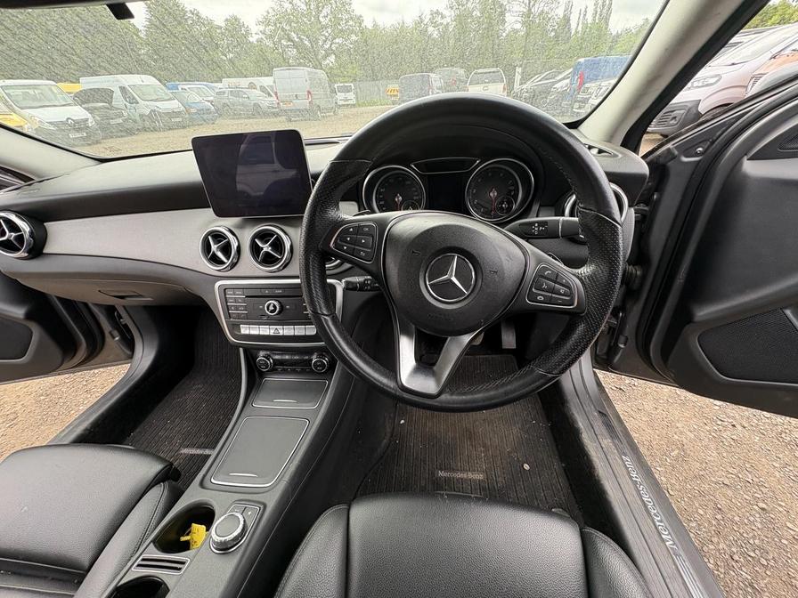 2019 Mercedes-Benz GLA – Model: GLA 200 Sport Executive Auto – LL19ZMO