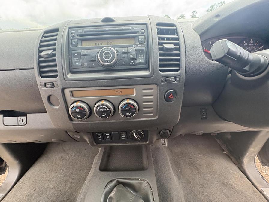 2009 Nissan Navara – Model: Navara Tekna Double Cab dCi – SH59AWV