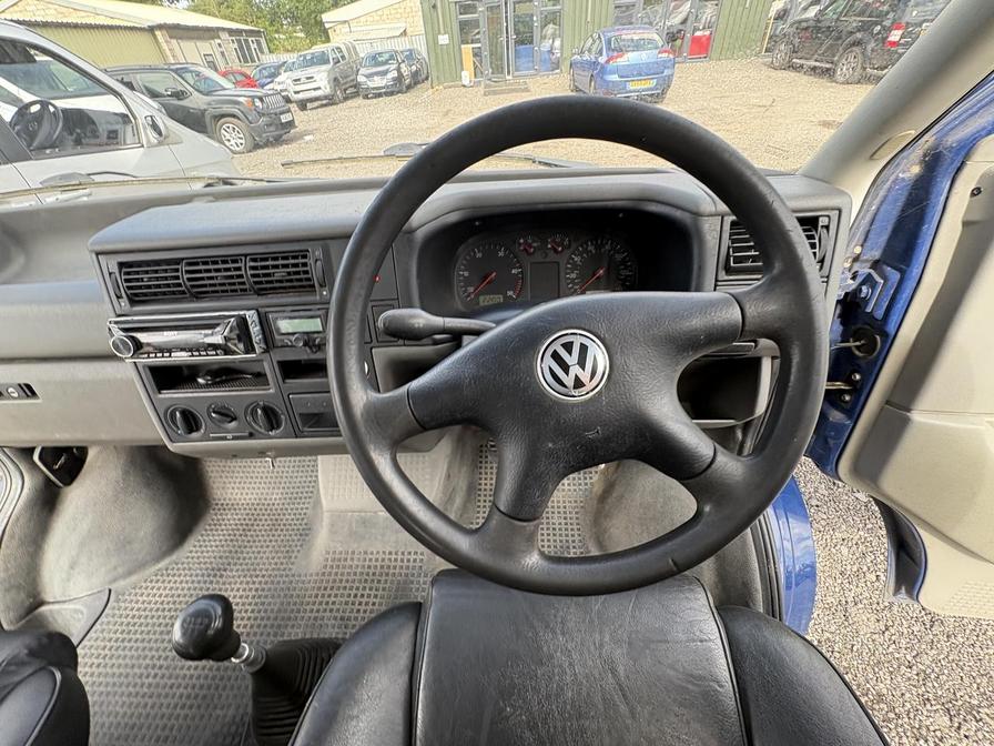 2001 Volkswagen Transporter – Model: 800 Special TD SWB – YC51HVU