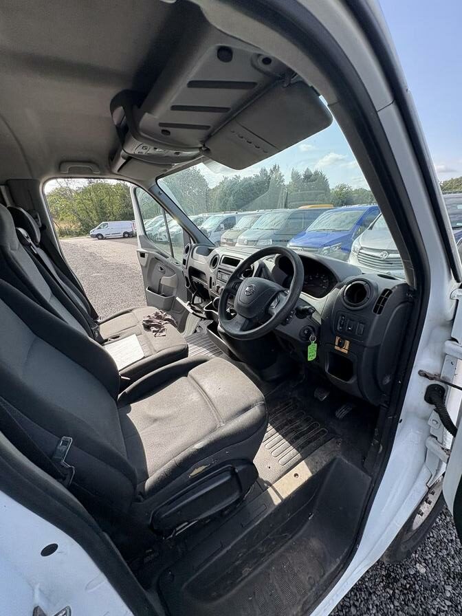 2015 Nissan NV400 – Model: NV400 SE dCi – DK65CUG
