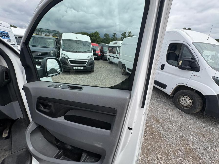2019 Citroen Dispatch – Model: Dispatch 1400 Enterprise Blue HDi S/S – LF69RSY