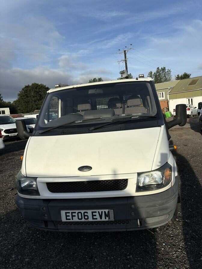 2006 Ford Transit – Model: Transit 350 LWB – EF06EVM