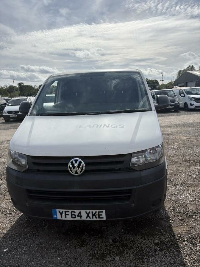 2014 Volkswagen Transporter – Model: Transporter T28 Startline TDI – YF64XKE
