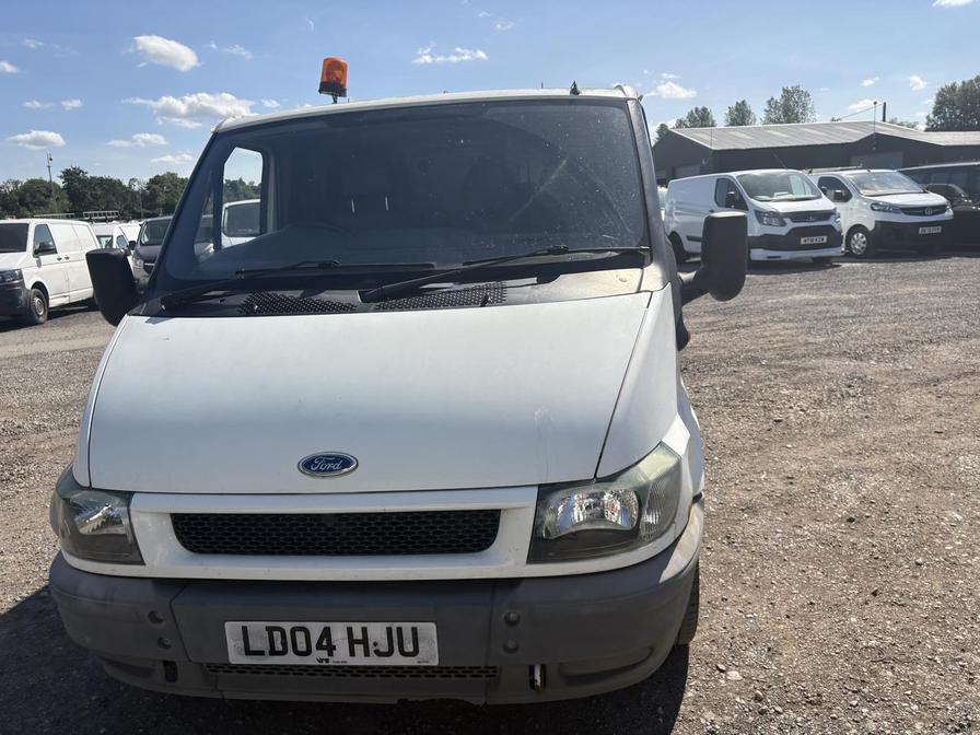 2004 Ford Transit – Model: Transit 300 SWB TD – LD04HJU