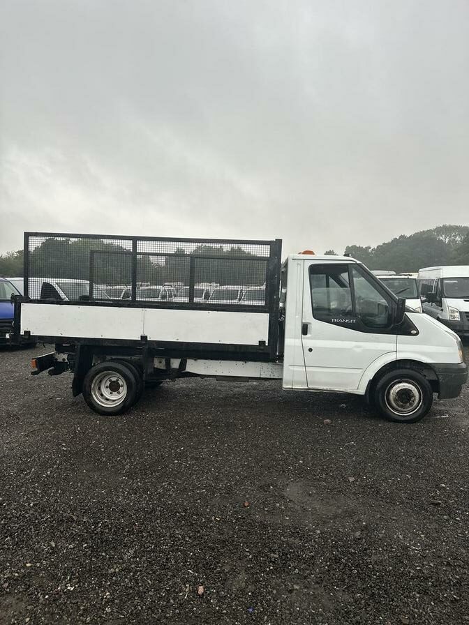 2013 Ford Transit – Model: Transit 100 T350 RWD – YN13UTX
