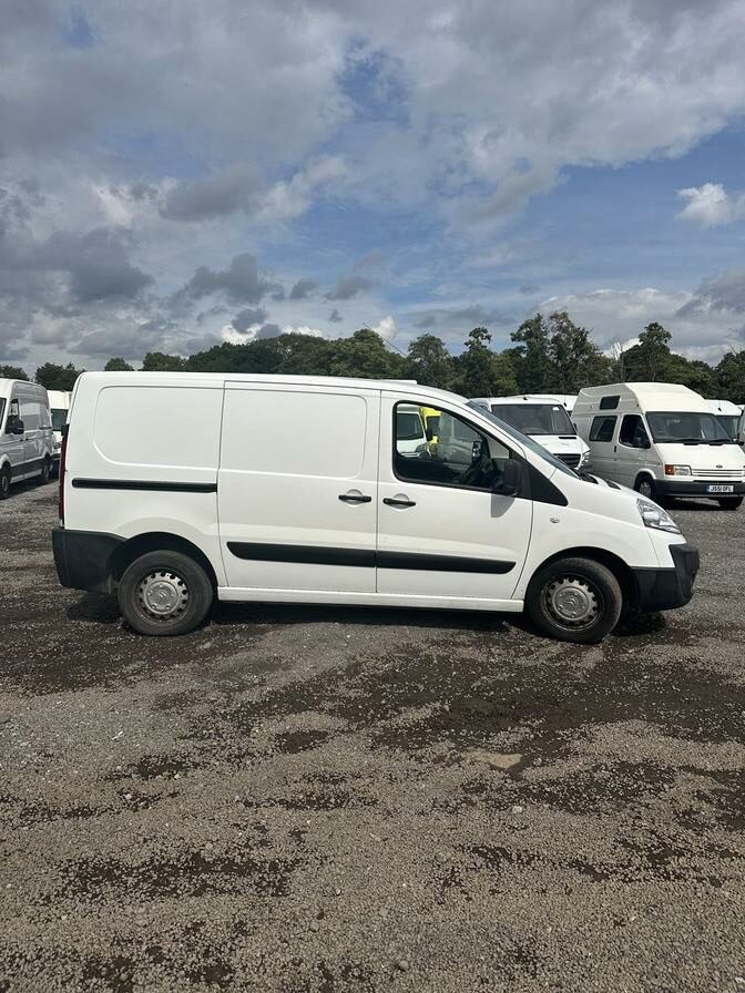 2015 Citroen Dispatch – Model: Dispatch 1000 L1H1 Enterprise HDi – PE15KKV