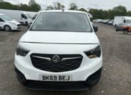 2019 Vauxhall Combo – Model: Combo 2000 Edition TD S/S – BK69BEJ