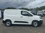 2022 Peugeot Partner – Model: Partner S Premium Blue HDi – KW71AZP