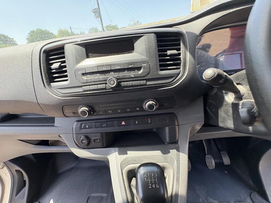 2019 Vauxhall Vivaro – Model: Vivaro 2900 Edition S/S – SA69UNF