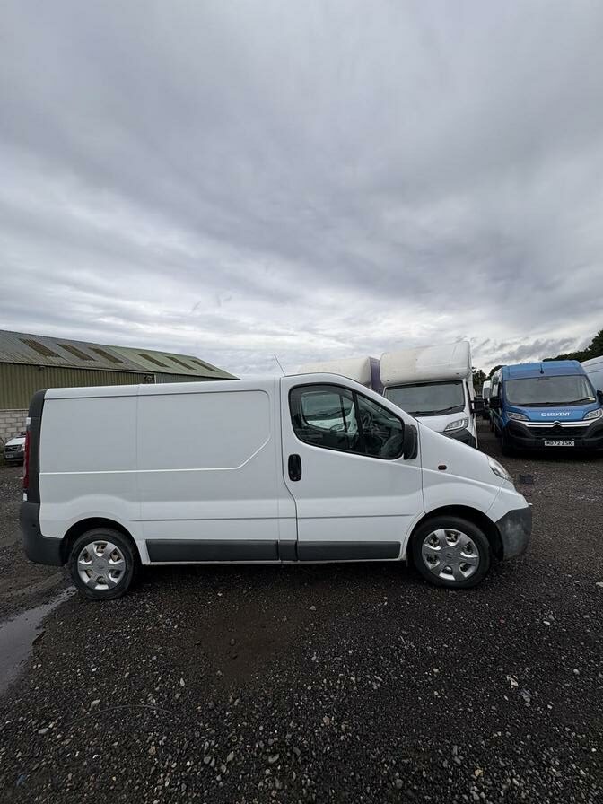 2010 Vauxhall Vivaro – Model: Vivaro 2700 CDTi SWB – LO10XAW