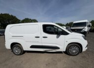 2020 Vauxhall Combo – Model: Combo 2300 Sportive TD S/S – DY70PZH