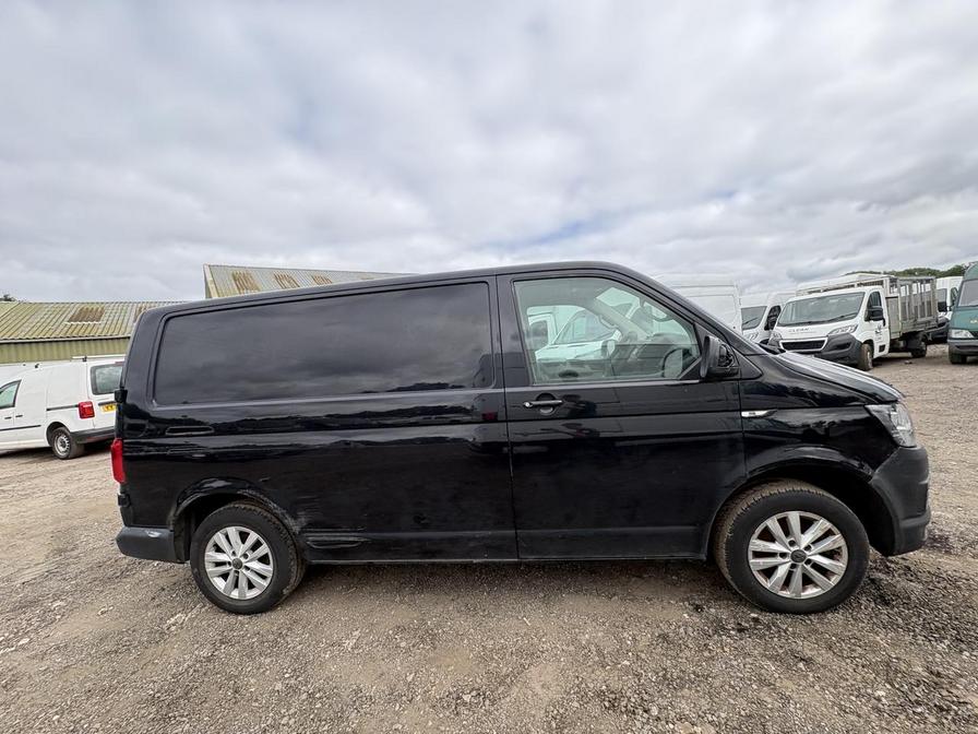 2016 Volkswagen Transporter – Model: Transporter T28 Trendline TDI BlueMotion Technology – RA65MHX