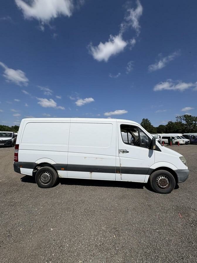 2010 Mercedes-Benz Sprinter – Model: Sprinter 209 CDi MWB – YN10CKO