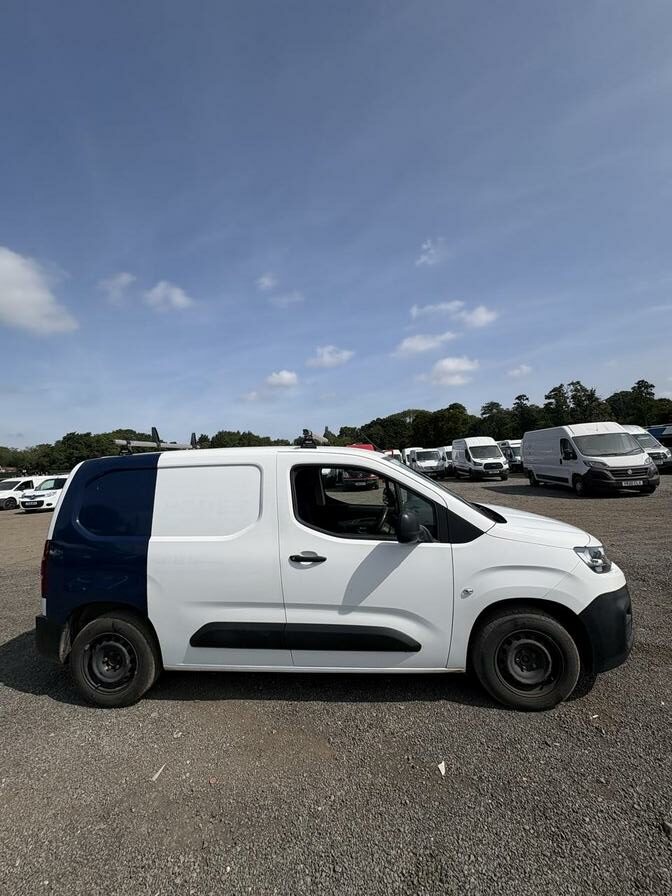 2020 Citroen Berlingo – Model: Berlingo 650 Enterprise Blue HDi S/S – SM70CJF