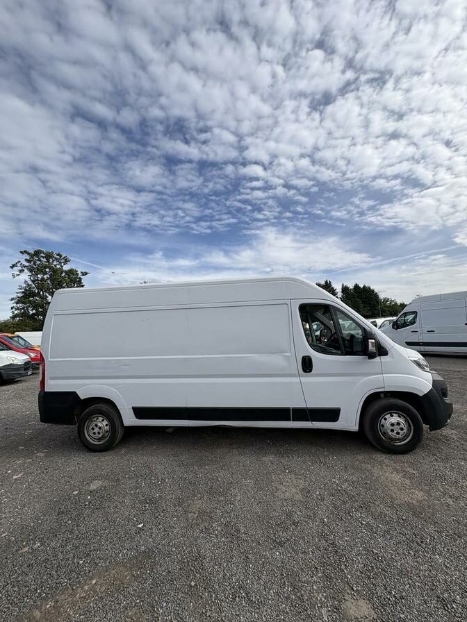 2022 Citroen Relay – Model: Relay 35 L3H2 Enterprise Blue HDi S/S – LD22XCL