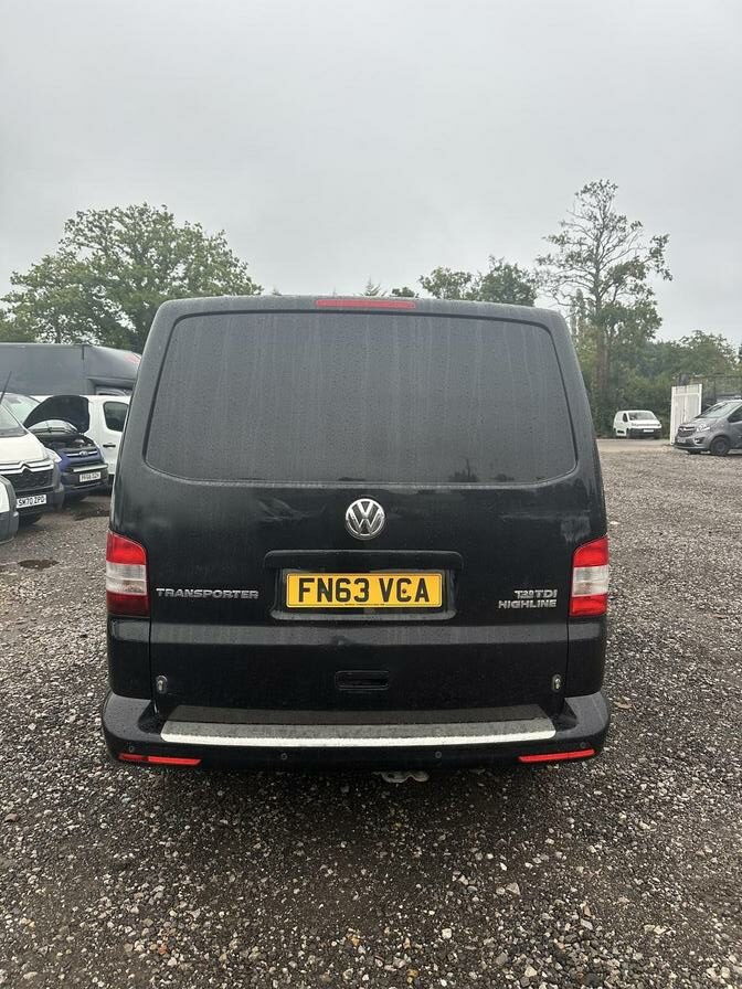 2013 Volkswagen Transporter – Model: Transporter T28 Highline 180 TDI LWB Auto – FN63VCA