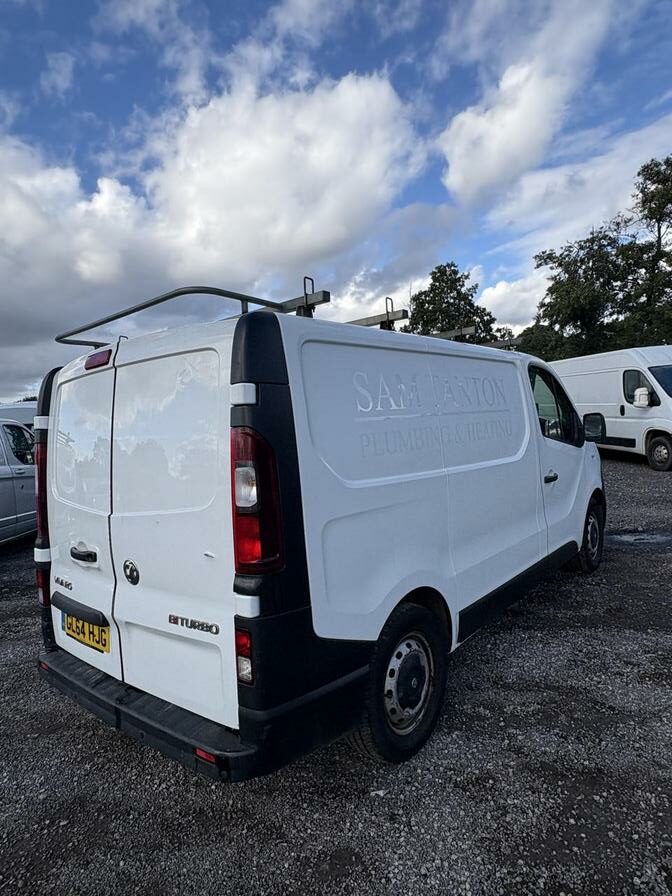 2014 Vauxhall Vivaro – Model: Vivaro  2700 CDTI – GL64HJG