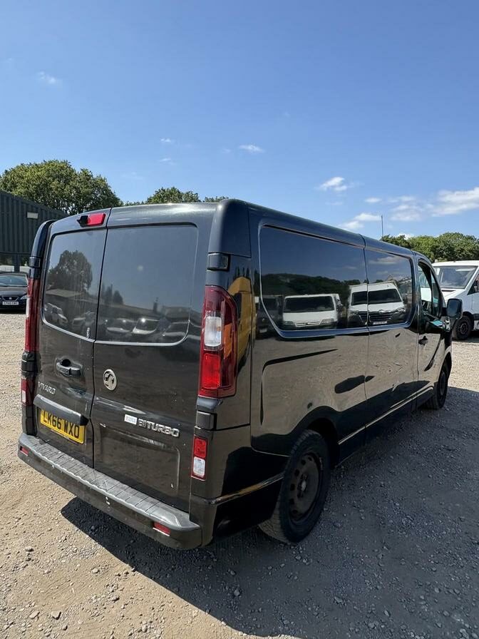 2016 Vauxhall Vivaro – Model: Vivaro 2900 Sportive CDTi Bi-T S/S – LK66WXO